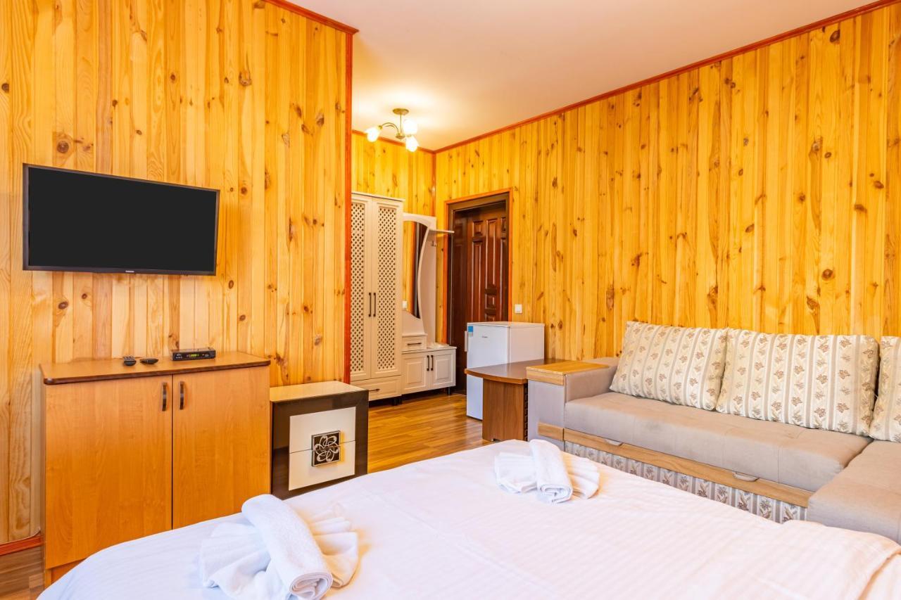 Hotel Zeleniy Bir Bukowel Zewnętrze zdjęcie