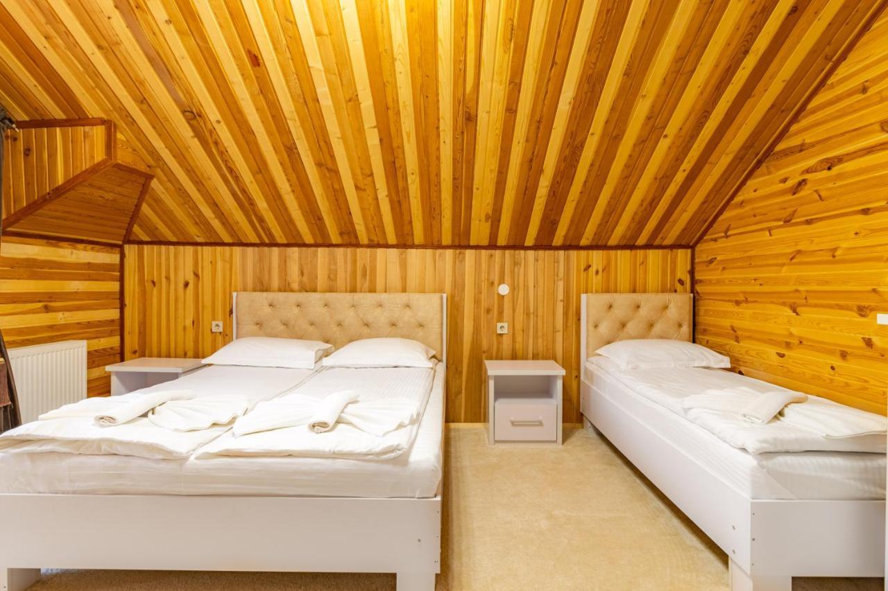Hotel Zeleniy Bir Bukowel Zewnętrze zdjęcie