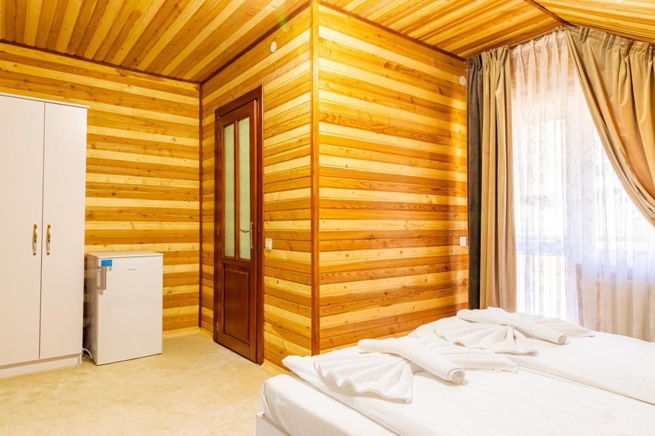 Hotel Zeleniy Bir Bukowel Zewnętrze zdjęcie